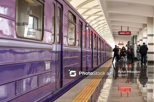 Bakı metrosunda maşinist qatar idarə edərkən öldü
